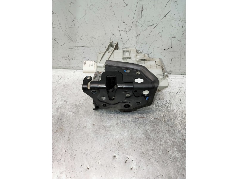 Recambio de motor cierre centralizado delantero derecho para audi a4 avant (8k5) (2008) referencia OEM IAM 8J1837016A  5P