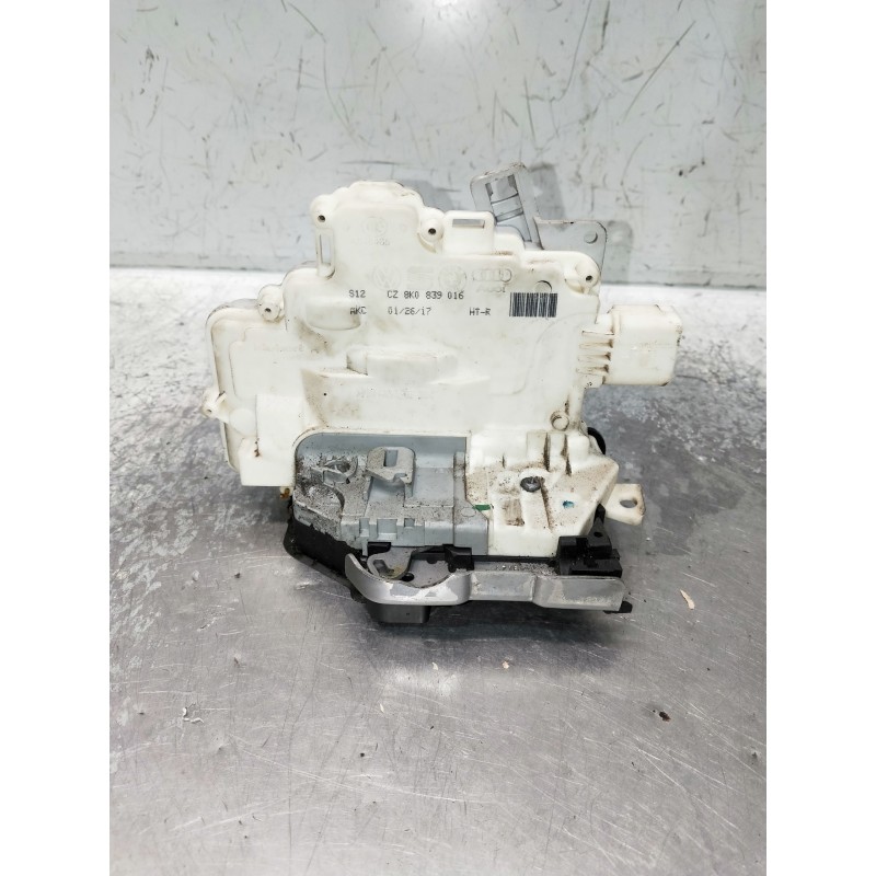 Recambio de motor cierre centralizado trasero derecho para audi a4 avant (8k5) (2008) referencia OEM IAM 8K0839016  5P