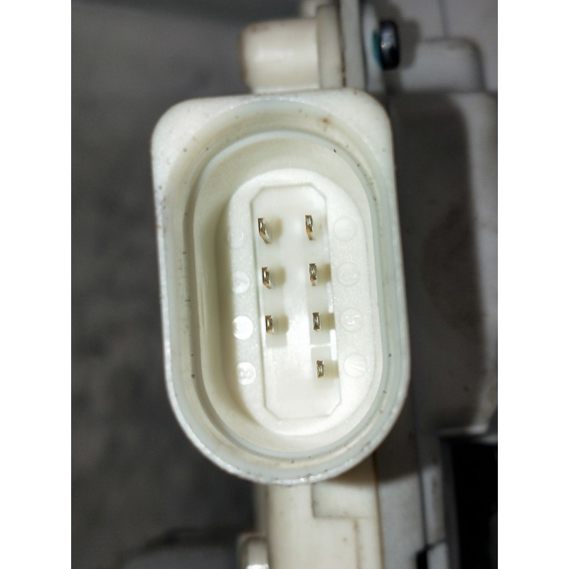 Recambio de motor cierre centralizado trasero derecho para audi a4 avant (8k5) (2008) referencia OEM IAM 8K0839016  5P