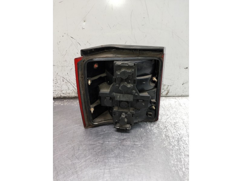 Recambio de piloto trasero derecho para seat ibiza sx referencia OEM IAM   