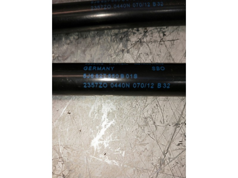 Recambio de amortiguadores maletero / porton para skoda fabia (5j2 ) referencia OEM IAM 5J6827550B  