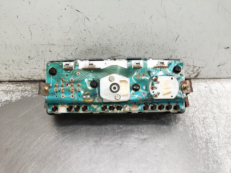 Recambio de cuadro instrumentos para seat ibiza sx referencia OEM IAM 39609290  