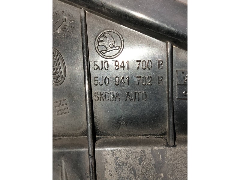 Recambio de faro antiniebla derecho para skoda fabia (5j2 ) referencia OEM IAM 5J0941702B 5J0941700B 