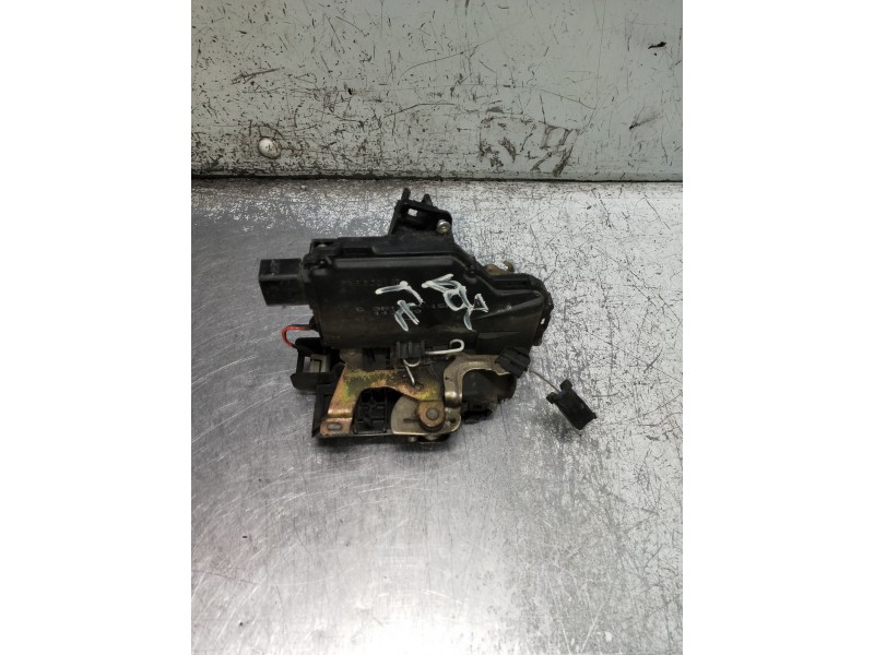 Recambio de motor cierre centralizado delantero izquierdo para volkswagen golf iv berlina (1j1) referencia OEM IAM   5P