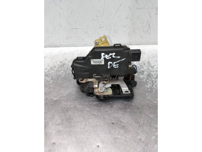 Recambio de motor cierre centralizado delantero derecho para seat leon (1m1) referencia OEM IAM 3B1837016AD  5P