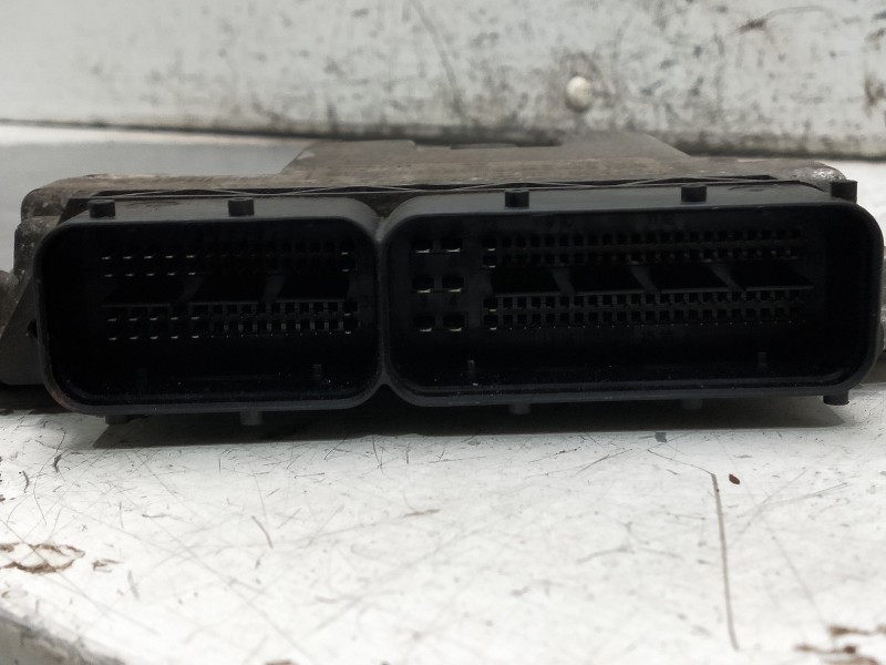 Recambio de centralita motor uce para hyundai i30 referencia OEM IAM 0281014291 391062A710 