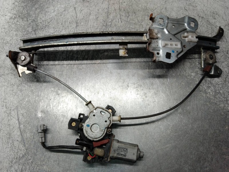 Recambio de elevalunas delantero derecho para toyota celica (t20) 1.8 st referencia OEM IAM 8571020221 0621006713 3P
