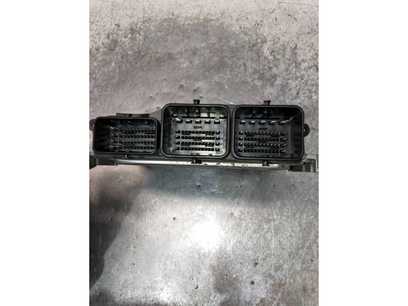 Recambio de centralita motor uce para citroen c3 referencia OEM IAM 0281017337 9676833080 9666729680