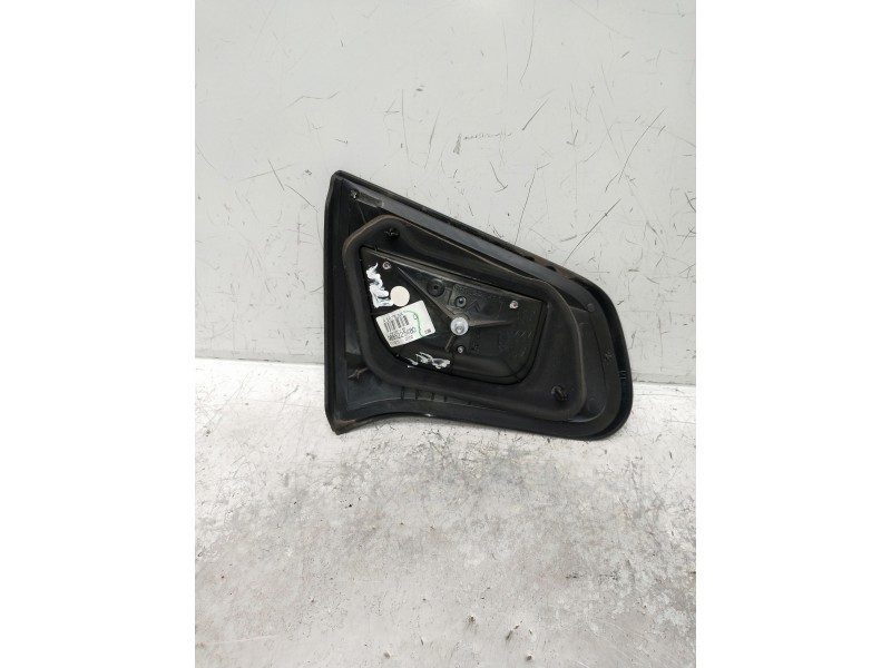 Recambio de piloto trasero derecho interior para citroen c3 referencia OEM IAM 9685225480  