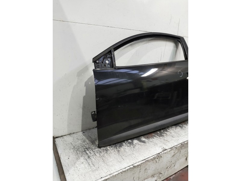 Recambio de puerta delantera izquierda para renault megane iii coupe dynamique referencia OEM IAM   3P