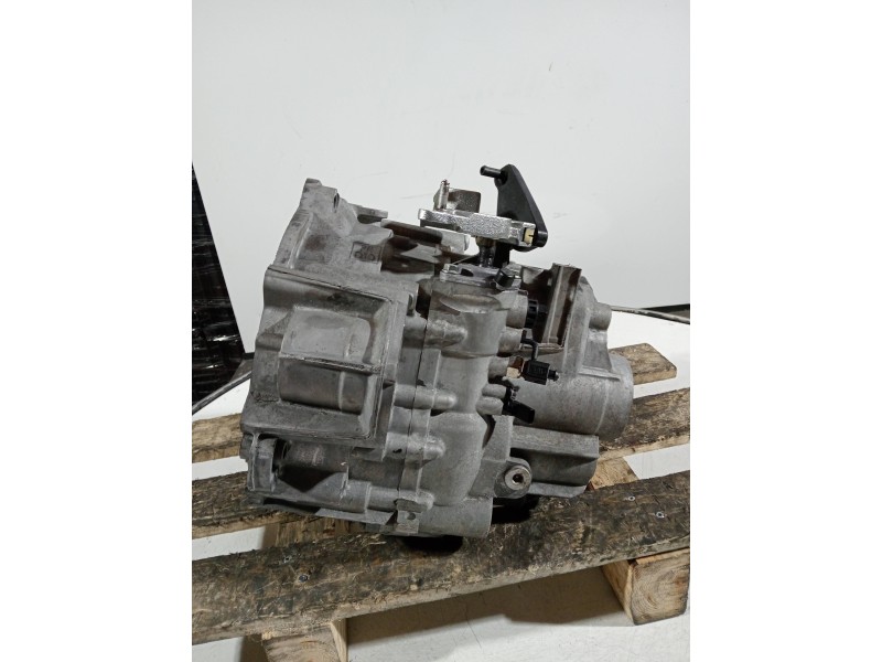 Recambio de caja cambios para volkswagen tiguan (5n2) referencia OEM IAM NFZ 19064 142311 0935 6V