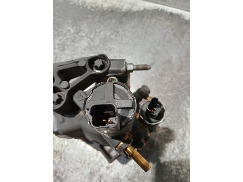 Recambio de bomba inyeccion para renault megane iii coupe dynamique referencia OEM IAM 8200821184 A2C20000754 CONTINENTAL