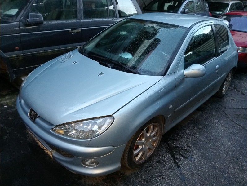 peugeot 206 berlina del año 2005