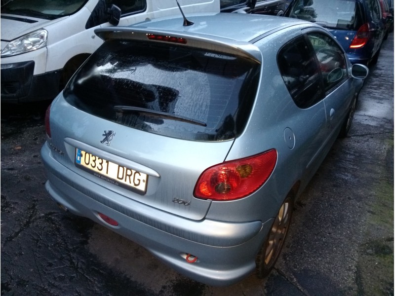 peugeot 206 berlina del año 2005
