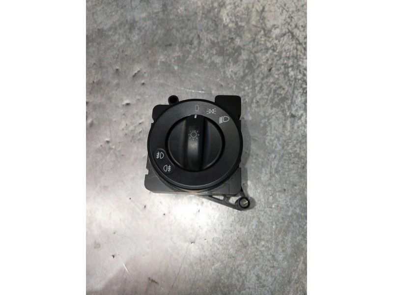 Recambio de mando luces para mercedes sprinterii caja cerrada (desde 01.06) referencia OEM IAM A9065450304  INTERRUPTOR