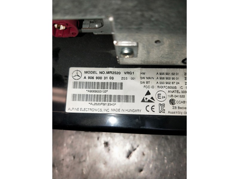 Recambio de sistema audio / radio cd para mercedes sprinterii caja cerrada (desde 01.06) referencia OEM IAM A9069003103  