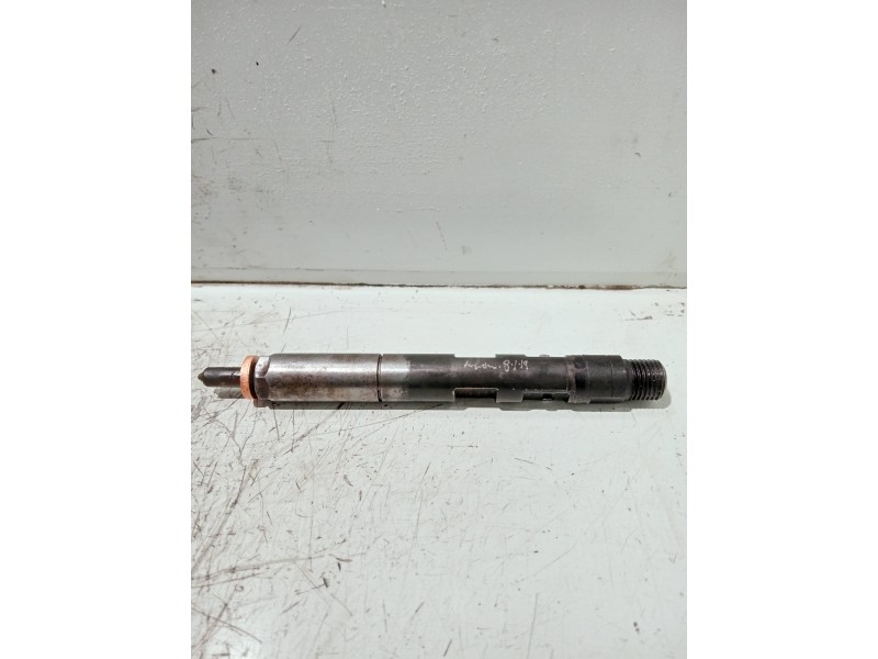 Recambio de inyector para renault kangoo referencia OEM IAM   
