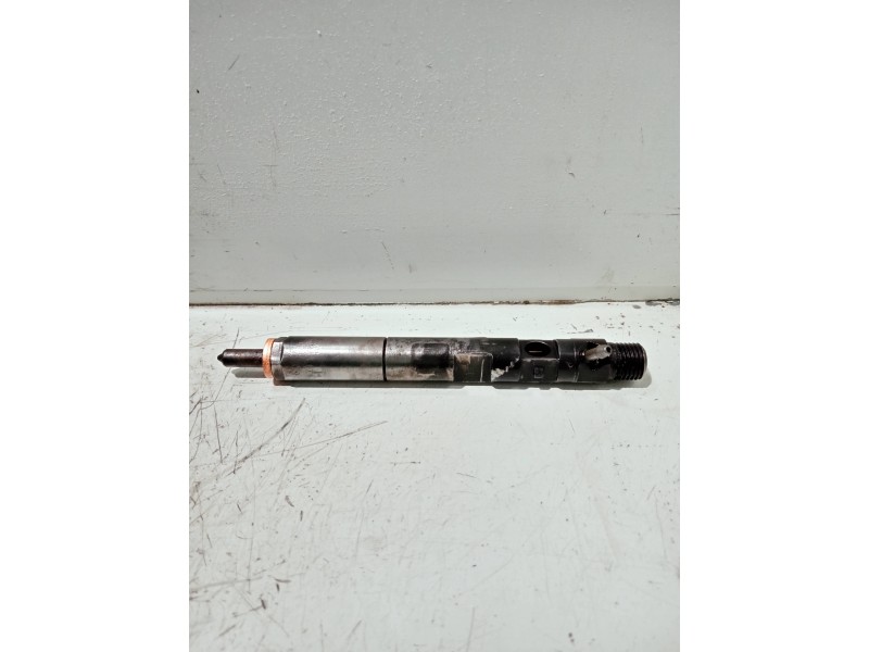 Recambio de inyector para renault kangoo referencia OEM IAM   