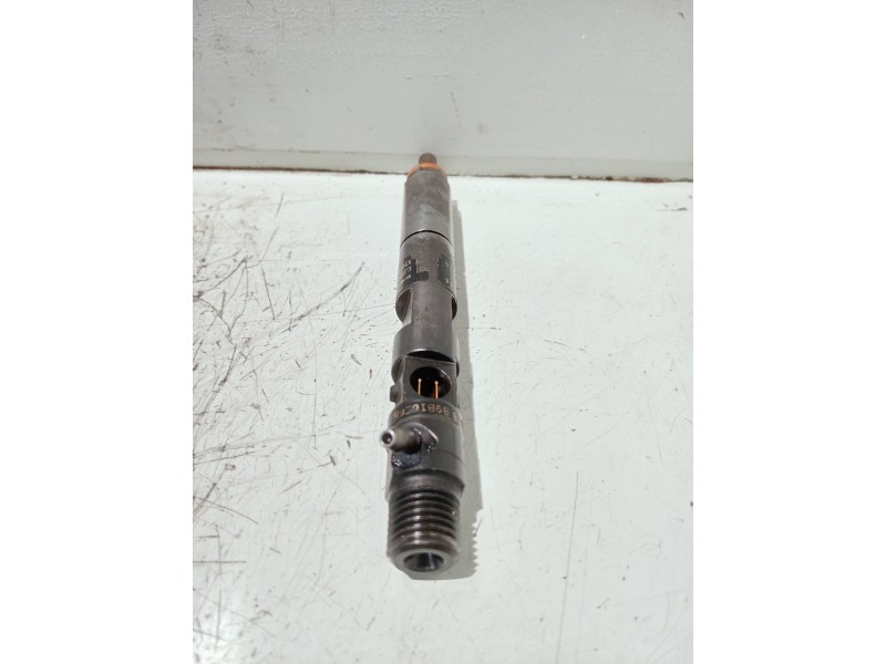 Recambio de inyector para renault kangoo referencia OEM IAM 8200240244 8200049876 DELPHI