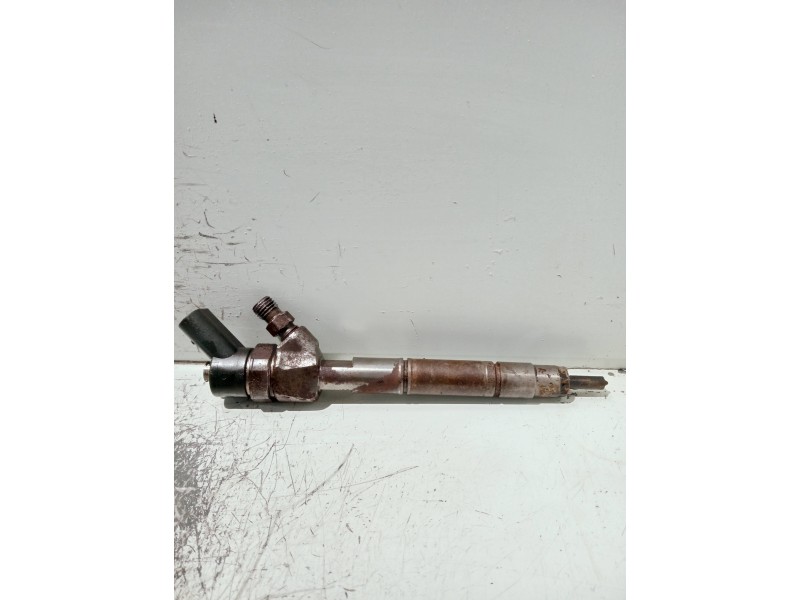 Recambio de inyector para mercedes clase a (w168) referencia OEM IAM A6680700987 0445110116 BOSCH