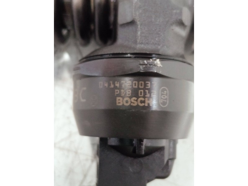 Recambio de inyector para volkswagen golf iv berlina (1j1) referencia OEM IAM 038130073AJ 0414720037 BOSCH