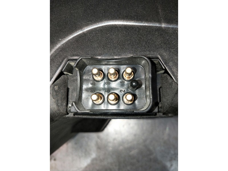 Recambio de piloto trasero izquierdo para mercedes clase e (w124) berlina referencia OEM IAM   