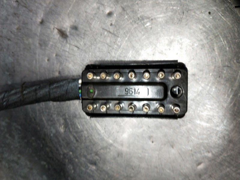 Recambio de mando limpia para mercedes clase e (w124) berlina referencia OEM IAM   