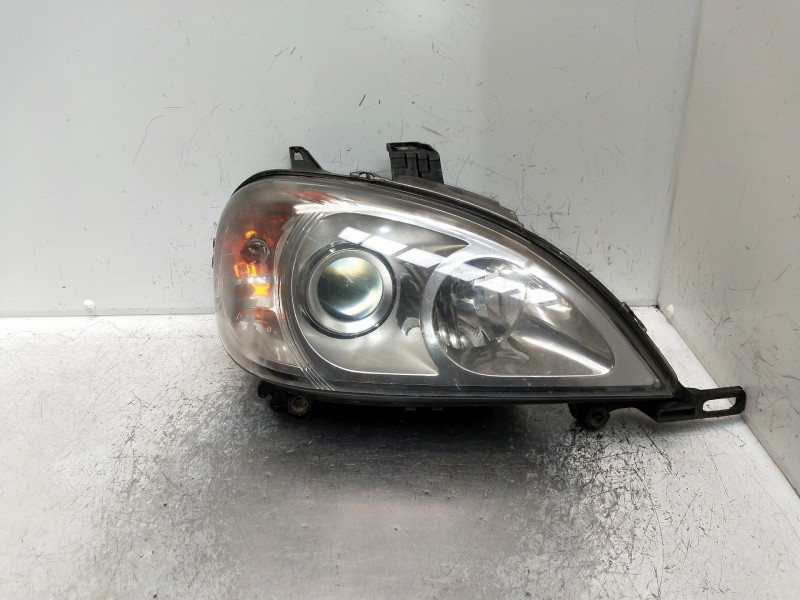 Recambio de faro derecho para mercedes clase m (w163) referencia OEM IAM 22315600  XENON