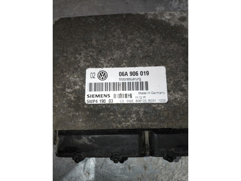 Recambio de centralita motor uce para volkswagen golf iv berlina (1j1) referencia OEM IAM 5WP419003 06A906019 