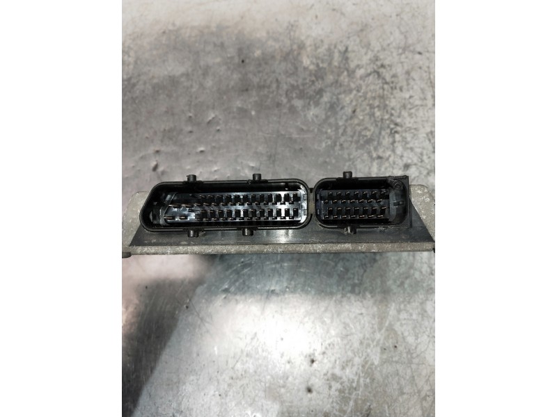 Recambio de centralita motor uce para volkswagen golf iv berlina (1j1) referencia OEM IAM 5WP419003 06A906019 