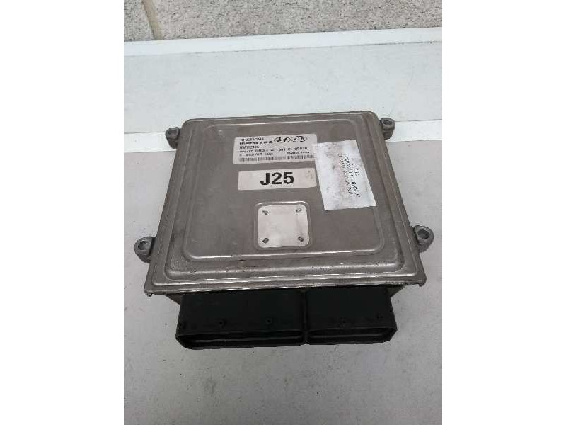 Recambio de centralita motor uce para hyundai sonata (nf) 2.4 referencia OEM IAM 3911025070 5WY5210C J25 SIM2K140