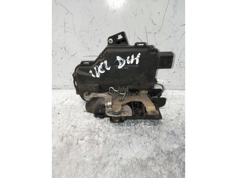 Recambio de motor cierre centralizado delantero derecho para volkswagen golf iv berlina (1j1) referencia OEM IAM   