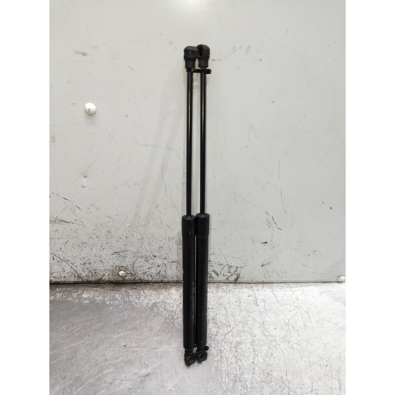 Recambio de amortiguadores maletero / porton para opel corsa f referencia OEM IAM 9831976680 93476478 