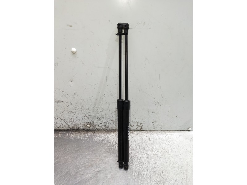 Recambio de amortiguadores maletero / porton para opel corsa f referencia OEM IAM 9831976680 93476478 