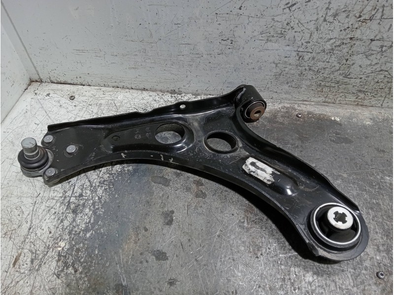 Recambio de brazo suspension inferior delantero izquierdo para opel corsa f referencia OEM IAM   