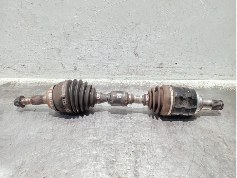 Recambio de transmision delantera izquierda para toyota avensis berlina (t25) referencia OEM IAM 4342005371 EUJ104BP18 