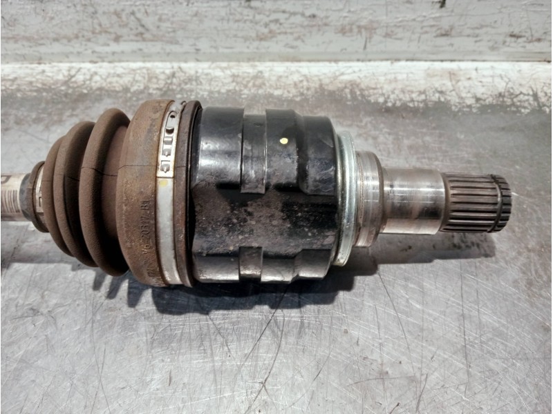 Recambio de transmision delantera izquierda para toyota avensis berlina (t25) referencia OEM IAM 4342005371 EUJ104BP18 