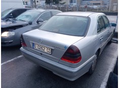 mercedes clase c (w202) berlina del año 1999 2