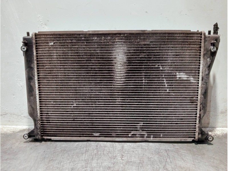 Recambio de radiador agua para toyota avensis berlina (t25) referencia OEM IAM MN4221337680  