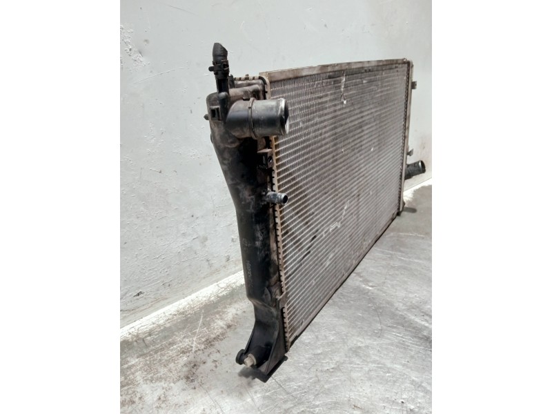 Recambio de radiador agua para toyota avensis berlina (t25) referencia OEM IAM MN4221337680  