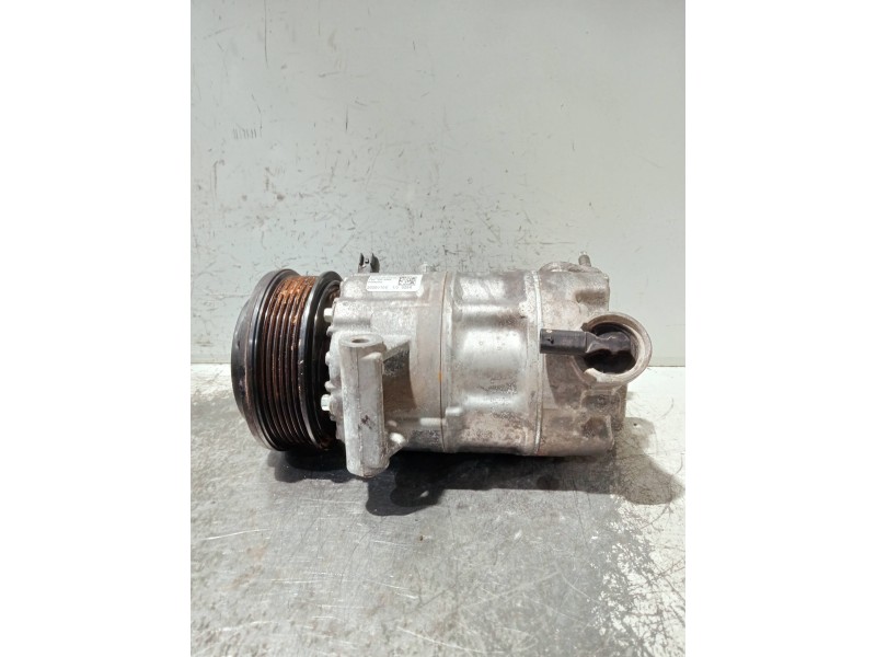 Recambio de compresor aire acondicionado para ford puma referencia OEM IAM JX6119D629HA  