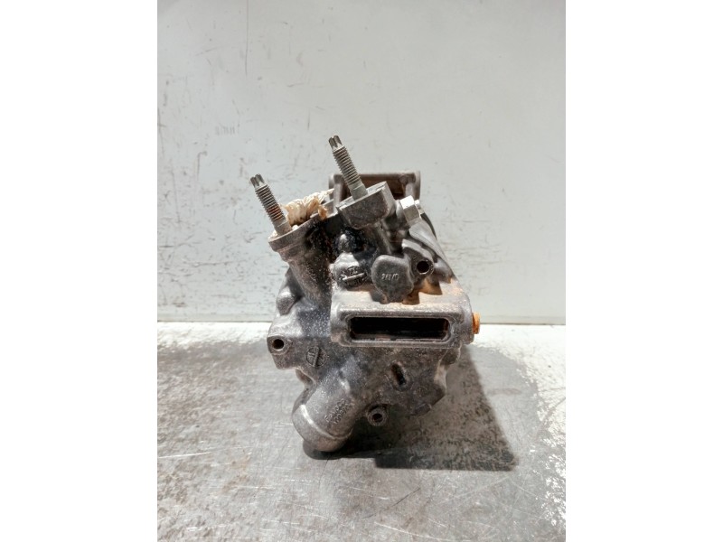 Recambio de compresor aire acondicionado para ford puma referencia OEM IAM JX6119D629HA  