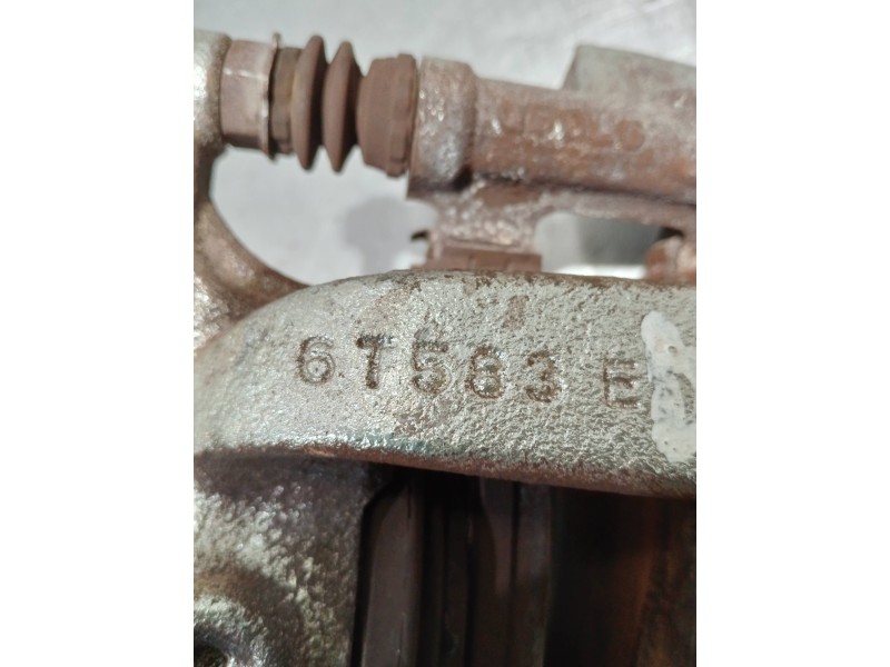 Recambio de pinza freno delantera derecha para ford puma referencia OEM IAM L1TC2B302A L1TC2B294A 