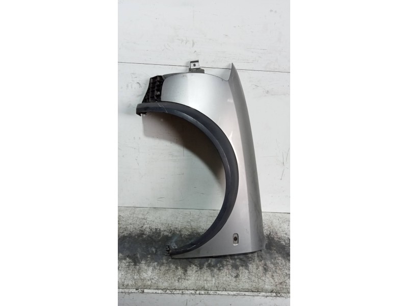 Recambio de aleta delantera izquierda para audi a6 avant (4b5) 2.5 tdi quattro referencia OEM IAM   