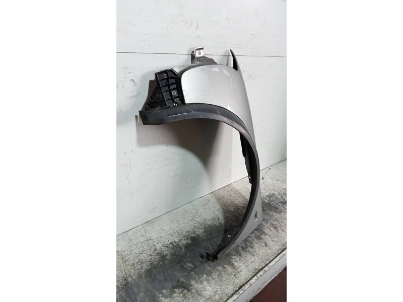 Recambio de aleta delantera izquierda para audi a6 avant (4b5) 2.5 tdi quattro referencia OEM IAM   