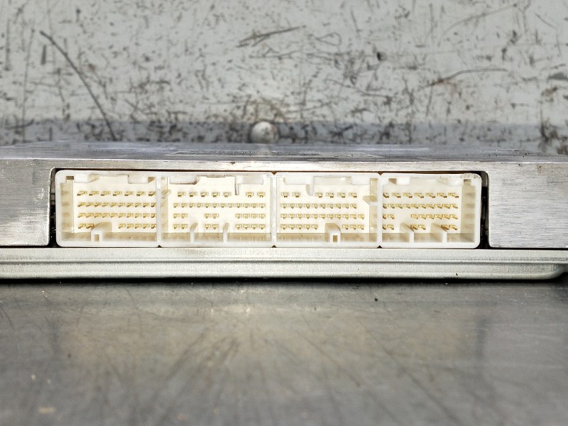 Recambio de centralita motor uce para toyota avensis berlina (t25) referencia OEM IAM 8966105C71 MB1758009410 