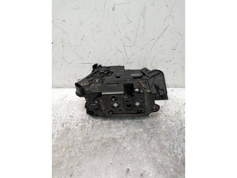 Recambio de motor cierre centralizado delantero derecho para volkswagen tiguan (5n2) referencia OEM IAM 5N1837016F  5P