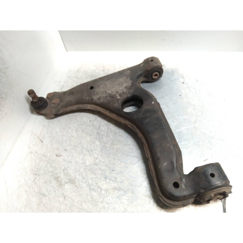 Recambio de brazo suspension inferior delantero izquierdo para opel vectra b berlina 1.6 16v referencia OEM IAM   