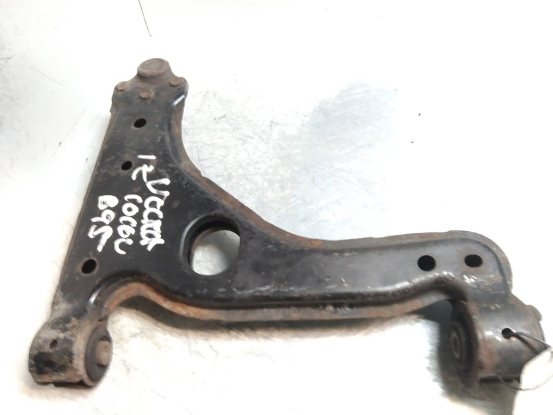 Recambio de brazo suspension inferior delantero izquierdo para opel vectra b berlina 1.6 16v referencia OEM IAM   