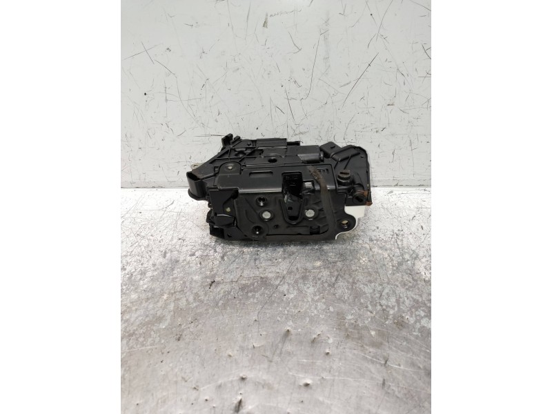 Recambio de motor cierre centralizado trasero derecho para volkswagen tiguan (5n2) referencia OEM IAM 5N1839016J  5P